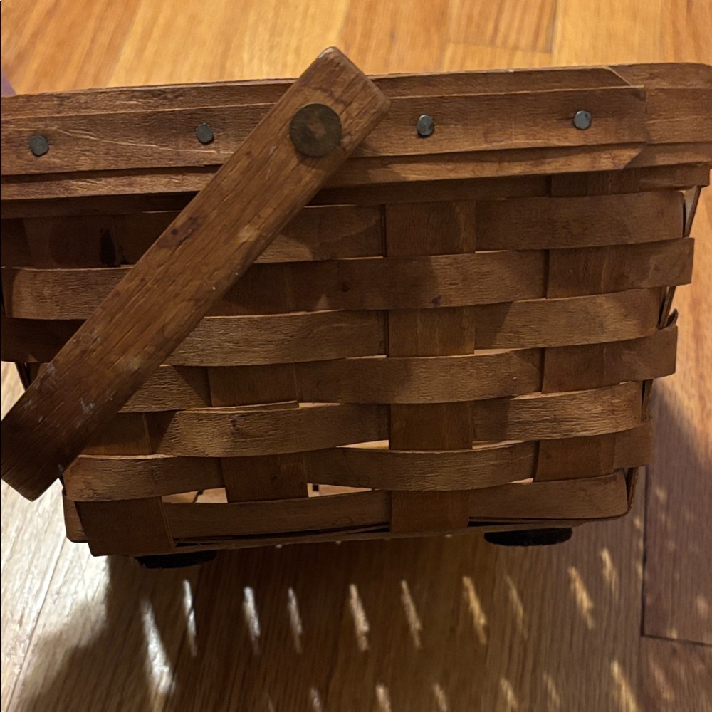 Longaberger Tan Woven Basket - Picture 6 of 6
